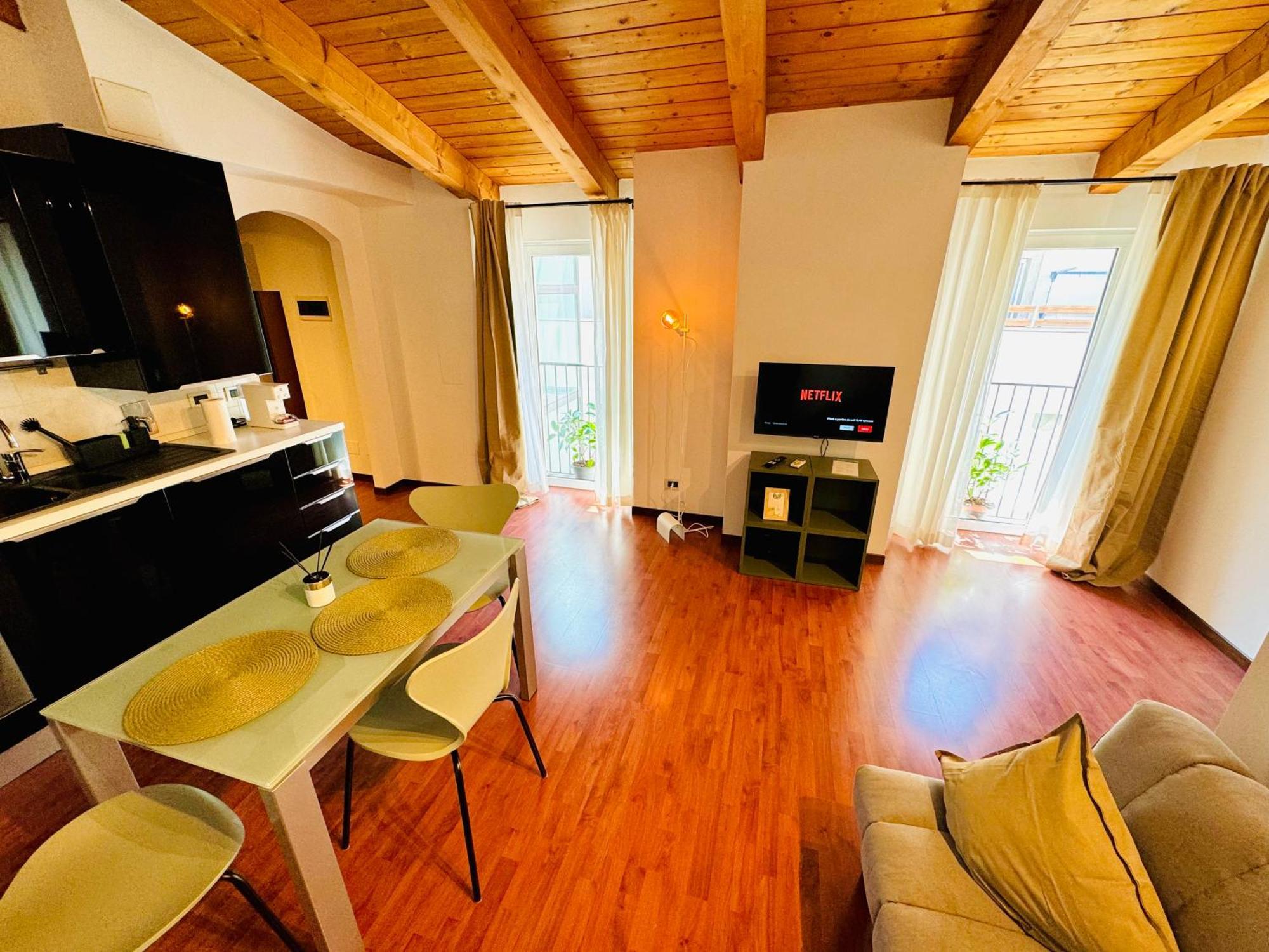 Crops City Stay Apartment 14 Triëst Buitenkant foto